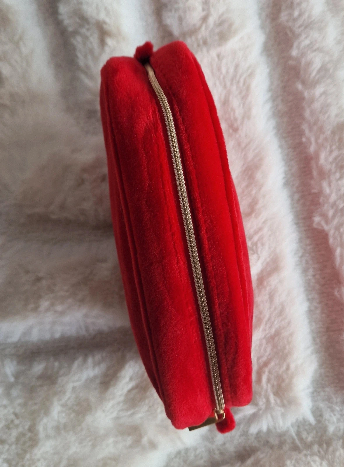 Chanel Makeup red velvet pencil case – Brand new – VIP gift – photo 4